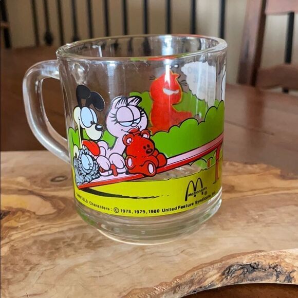 1978 Garfield - McDonald’s Glass Mug - Picture 2 of 7